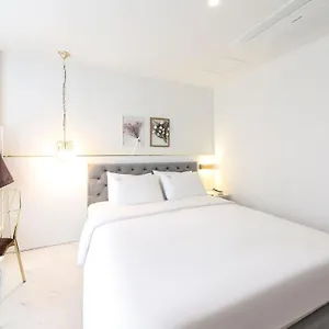 https://brown-dot-songdo.busan-hotelsweb.com
