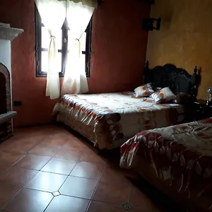 https://hotel-la-casita-de-roca.guatemalaantiguahotels.com